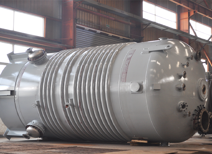JIS pressure vessel with heat tracing tube